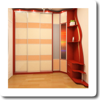 угловой шкаф купе в гостиную